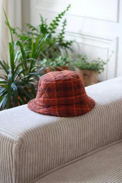 Bob Matelasse Tartan Camel Toffee